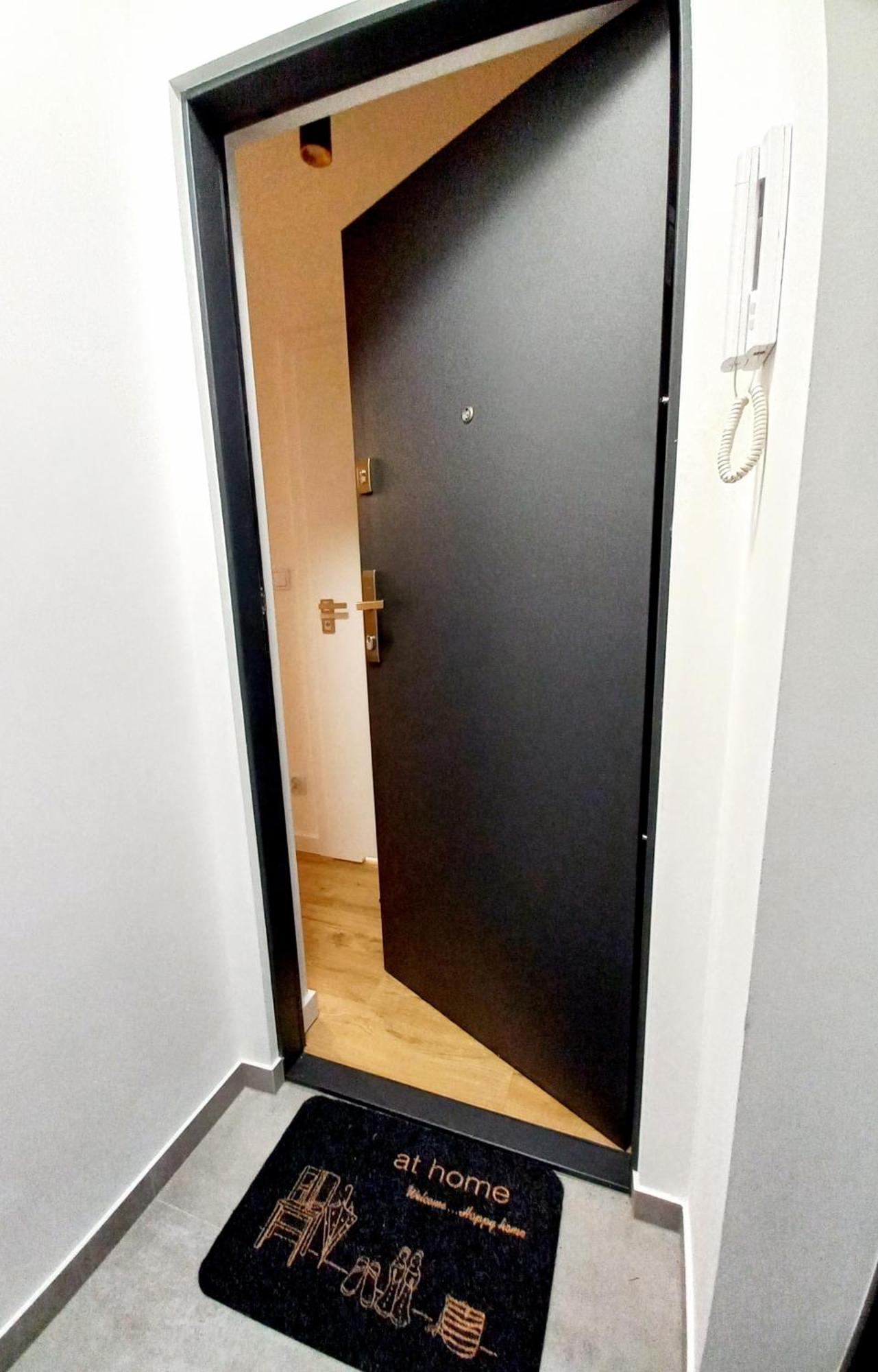 Neoapartments Lotnicza Wroclaw Dış mekan fotoğraf